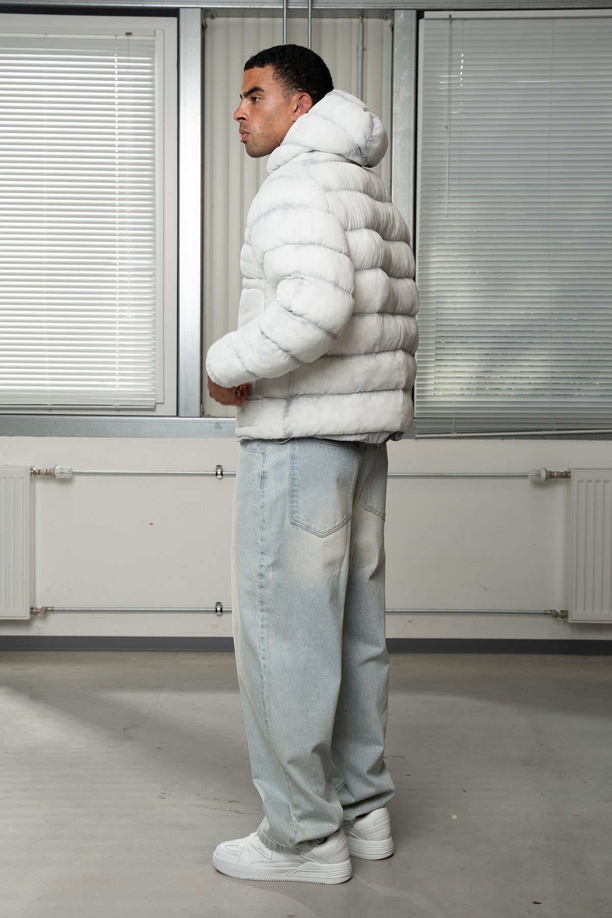 Signature Puffer White