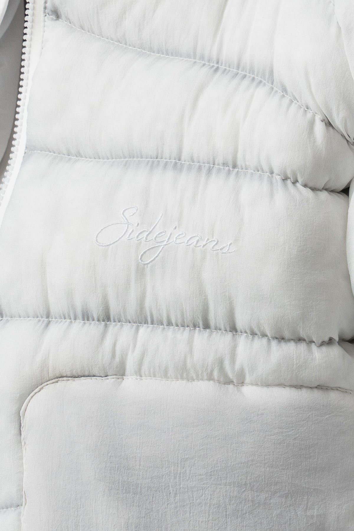 Signature Puffer White