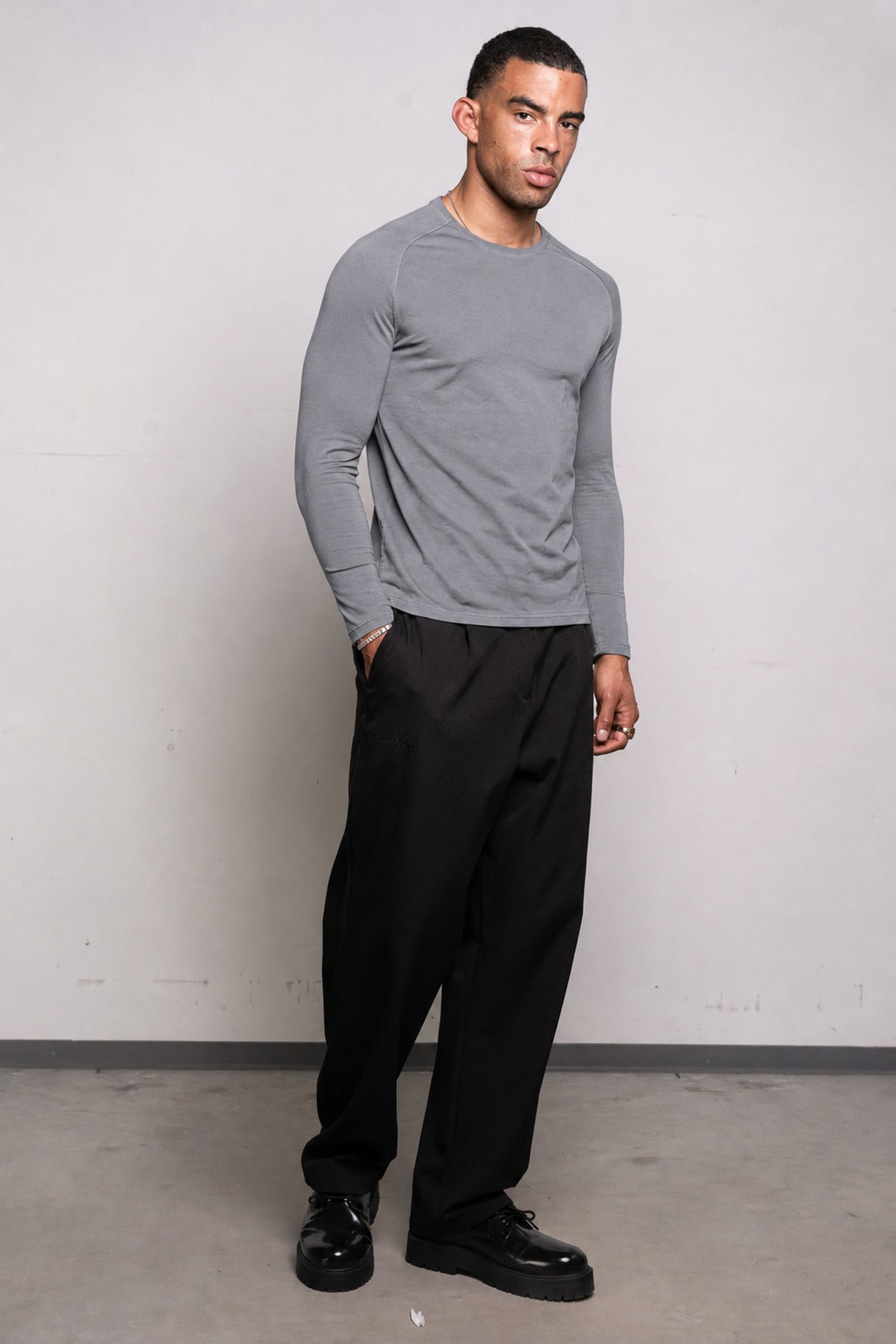 Raglan Slim Longsleeve