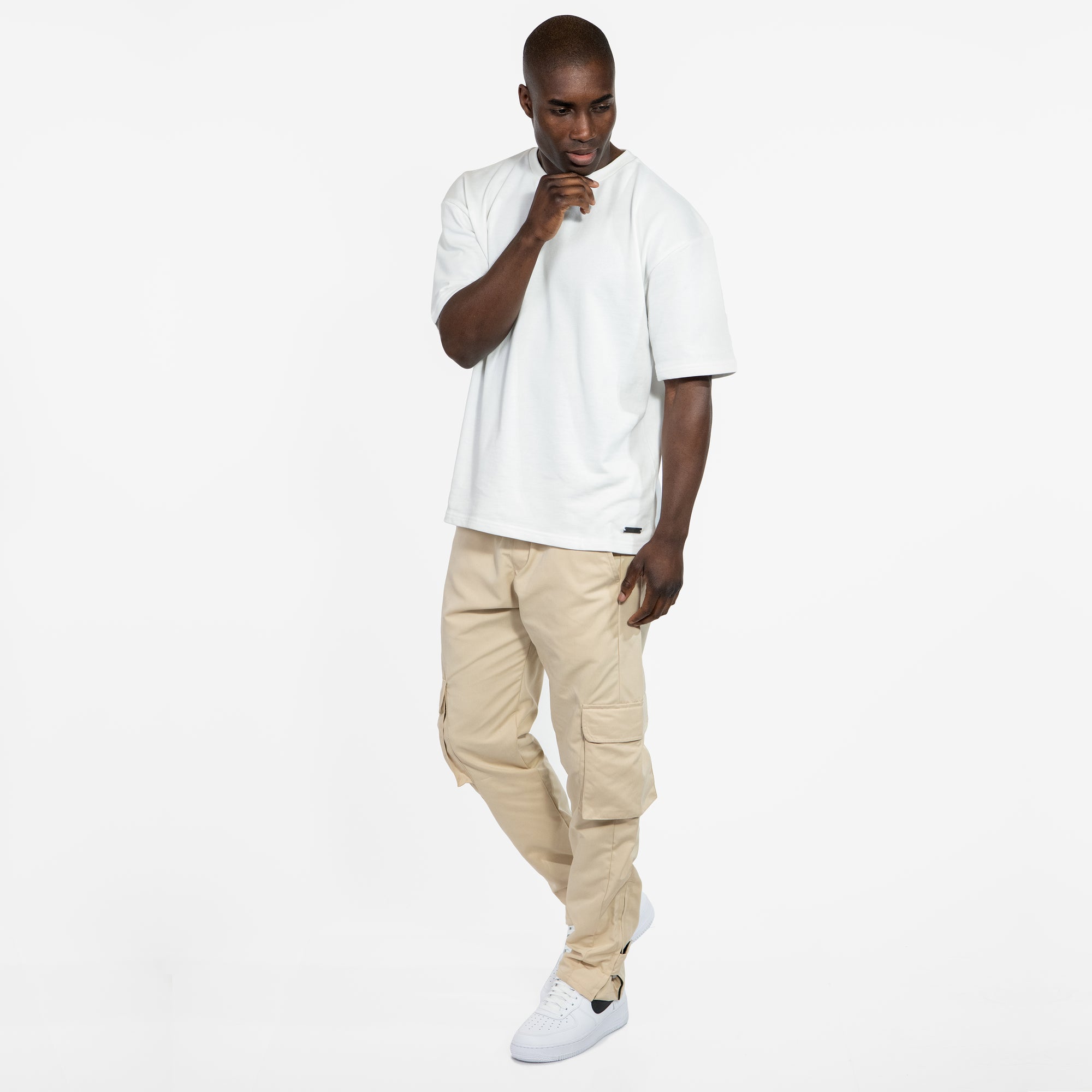 BASIC WHITE TEE