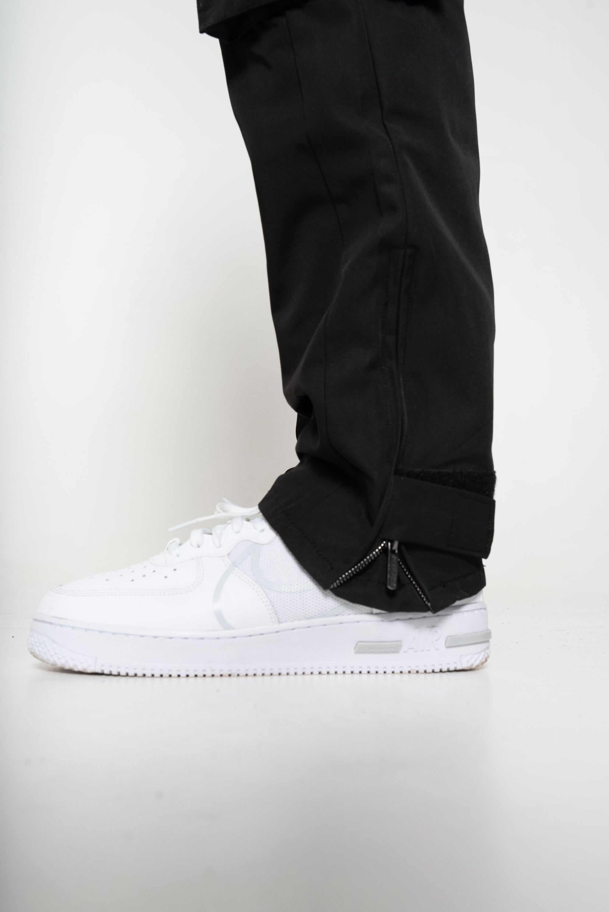 WATERPROOF CARGO PANTS